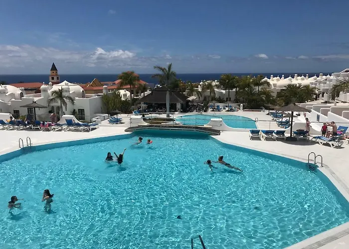 Espacios Blanco Adeje Paradise * Costa Adeje (Tenerife)